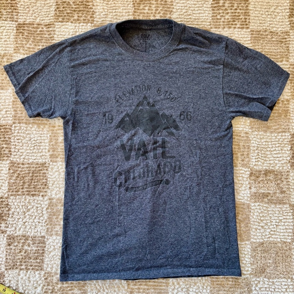 Black on grey Vail Colorado souvenir tee shirt, women’s small